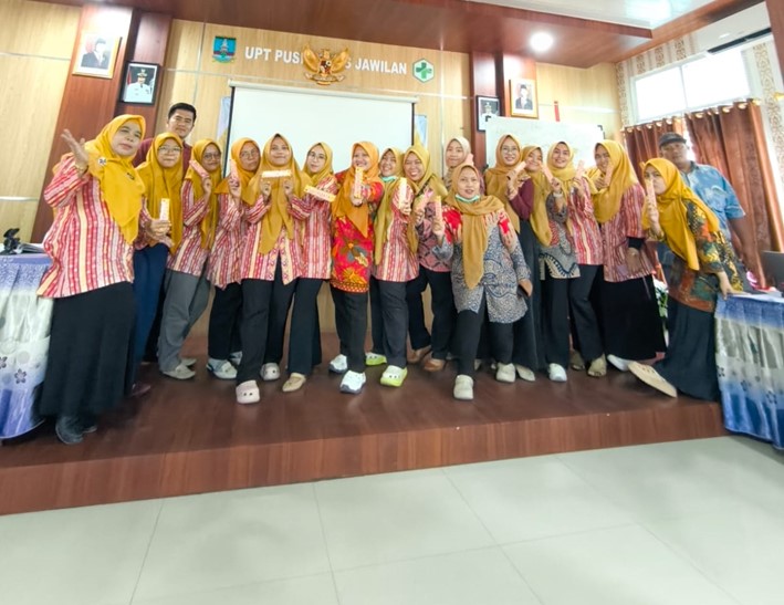 PEMBERIAN REWARD PEGAWAI UPT PUSKESMAS JAWILAN